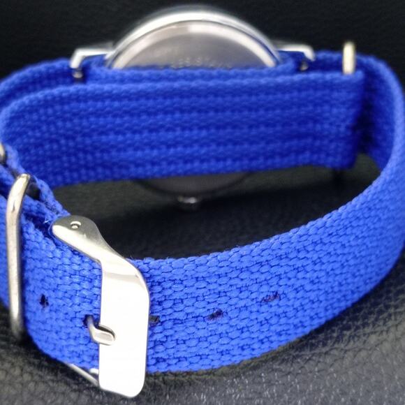 Vintage 1981 Oris Manual Mens Silver Watch W/Nato Strap & Blue accents - Picture 2 of 9